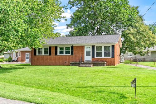 210 Merriwood Pkwy, Hopkinsville, KY, 42240-1522 | Card Image