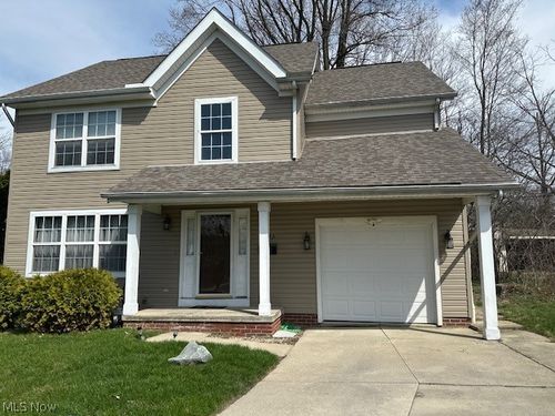 2983 Hampton Rd, Cleveland, OH, 44120-2745 | Card Image
