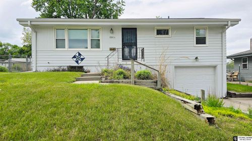 13954 P St, Omaha, NE, 68137-1534 | Card Image