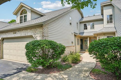 unit-b-17725 W Wisconsin Avenue, Brookfield, WI, 53045 | Card Image