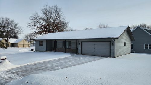 135 Grove St N, Cannon Falls, MN, 55009-2201 | Card Image
