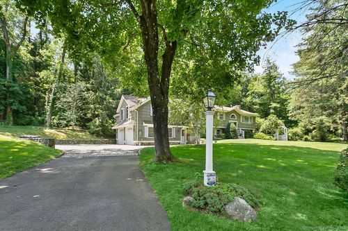 20 Aspen Mill Rd, Ridgefield, CT, 06877-1901 | Card Image