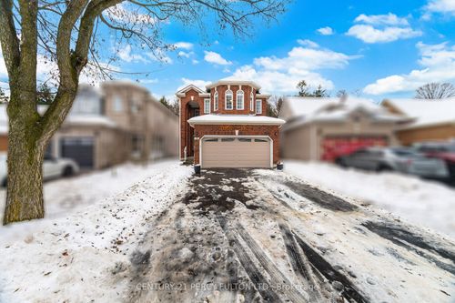 35 Markwood Cres, Whitby, ON, L1R2S3 | Card Image