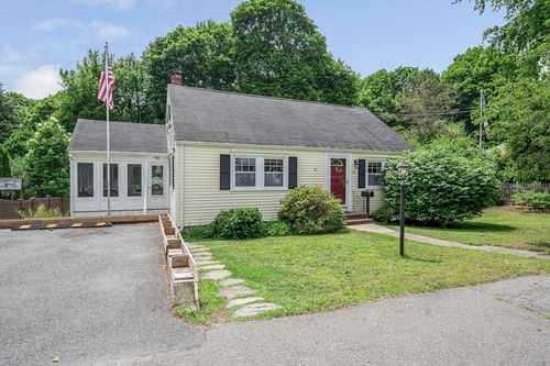 58 Jersey St, Marblehead, MA, 01945-2452 | Card Image