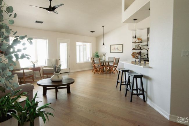 26700 Skyline Dr, House other with 3 bedrooms, 3 bathrooms and null parking in Tehachapi CA | Image 10