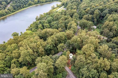 28 Swallow Trl, FAIRFIELD, PA, 17320-8068 | Card Image