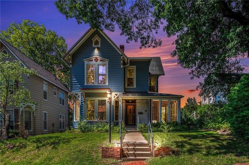 118 Spruce St, Leavenworth, KS, 66048-2842 | Card Image