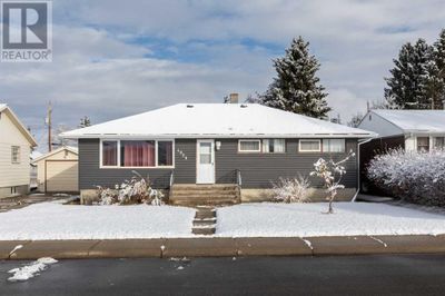 4920 43 St, House other with 3 bedrooms, 2 bathrooms and 4 parking in Innisfail AB | Image 1