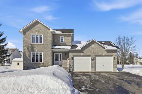 36 Frontenac Blvd, Embrun, ON, K0A1W0 | Card Image