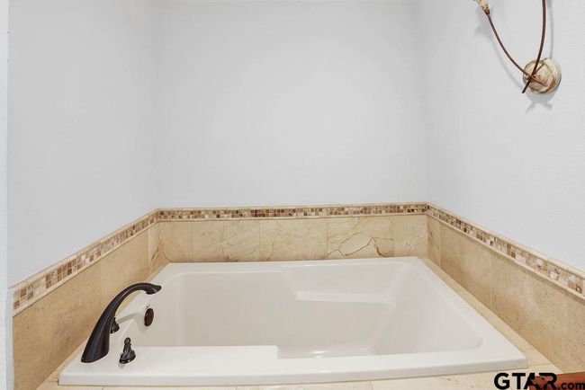 APT-1306 - 2801 Wexford Dr, Condo with 2 bedrooms, 2 bathrooms and null parking in Tyler TX | Image 25