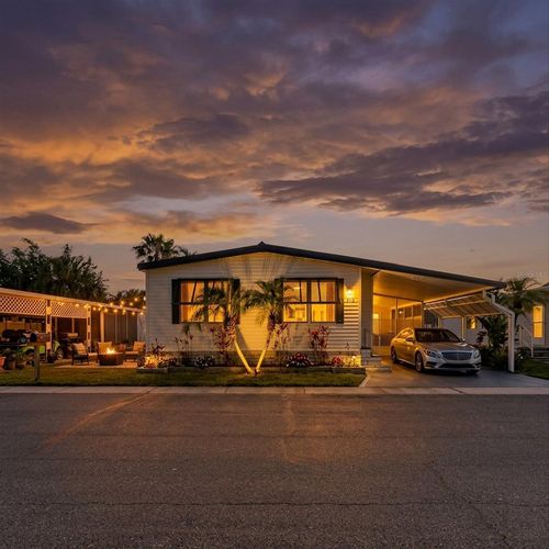 372 Cobia Way, OLDSMAR, FL, 34677-2413 | Card Image