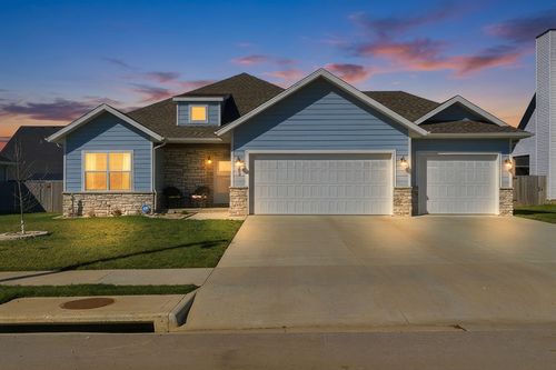 183 E Cowling St, Republic, MO, 65738-6011 | Card Image