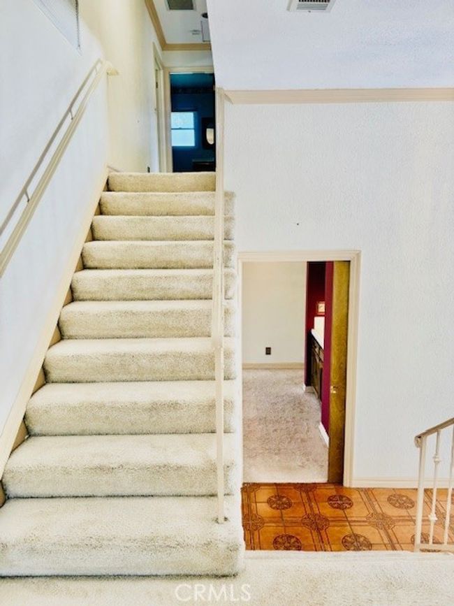 Upstairs to Bedrooms #1 & #2 and Primary | Image 23