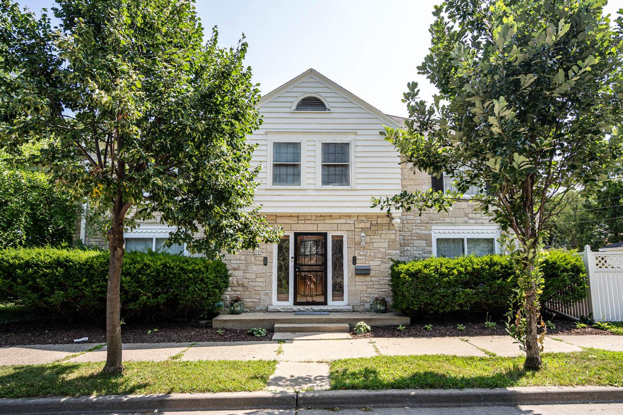 Keefe Ave, Milwaukee, WI 53216