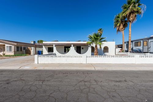 2712 S Mary Ave, Yuma, AZ, 85365-3001 | Card Image
