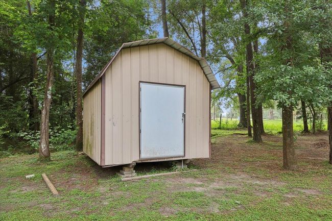 10320 Cravens Camp Rd, House other with 3 bedrooms, 2 bathrooms and null parking in Silsbee TX | Image 24