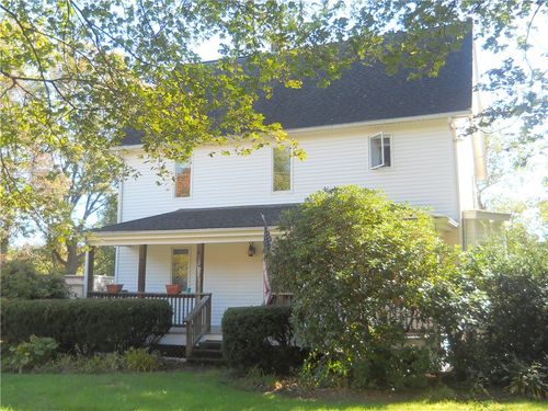 65 Laurel St, Ashaway, RI, 02804-1522 | Card Image