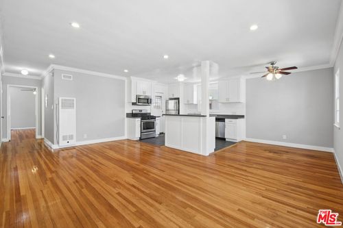 3-5329 Vantage Avenue, Valley Village, CA, 91607 | Card Image