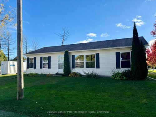 28 Rae St, Tiverton, ON, N0G2T0 | Card Image