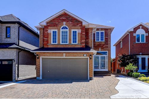 608 Driftcurrent Dr, Mississauga, ON, L4Z4A4 | Card Image