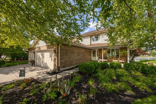 805 Edgewater Dr, Minooka, IL, 60447-8935 | Card Image