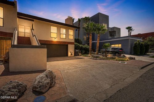 200 Canyon Terrace Dr, El Paso, TX, 79902-2225 | Card Image