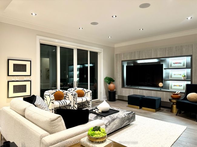 9 Hilda Ave, House other with 5 bedrooms, 6 bathrooms and 5 parking in North York ON | Image 30