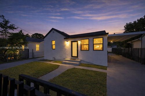 4237 Sw 7th St, Coral Gables, FL, 33134-2612 | Card Image