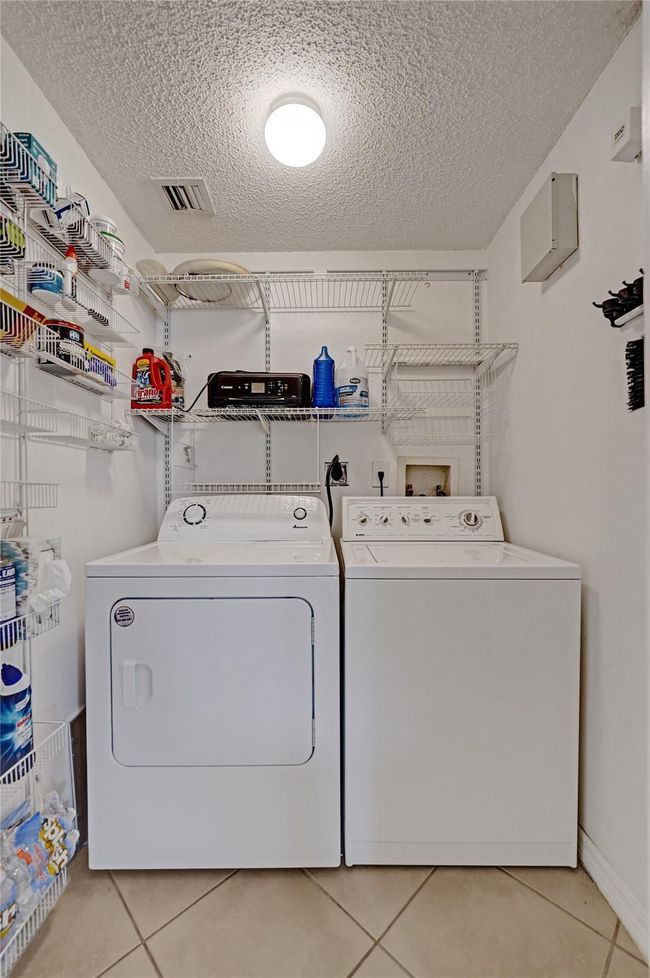 APT-203 - 7085 Nova Dr, Condo with 3 bedrooms, 2 bathrooms and null parking in Davie FL | Image 29