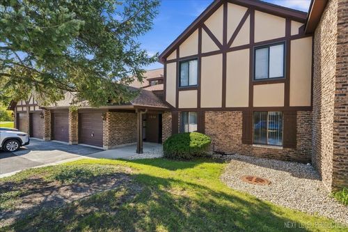 a-1654 Dover Court, Wheaton, IL, 60189 | Card Image