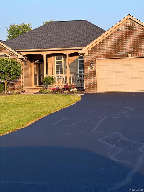 203 Dena Marie Dr. Drive, Brandon Charter Township, MI, 48462 | Card Image