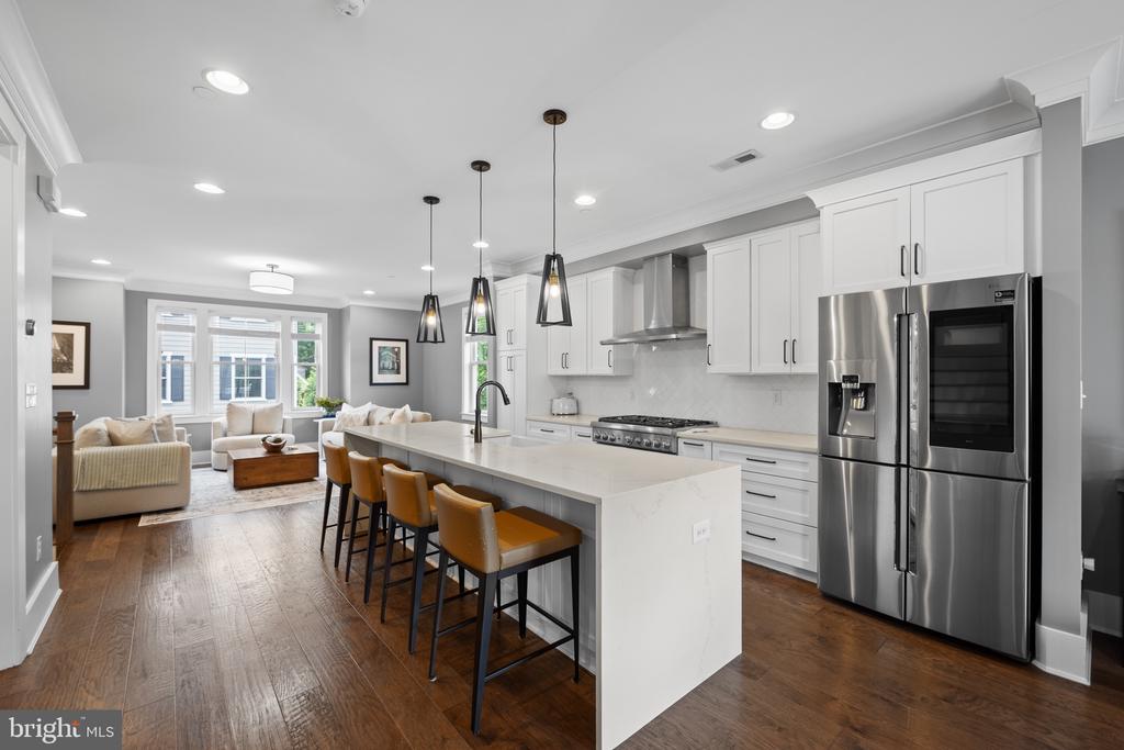 Cricket Ave, Ardmore, PA 19003