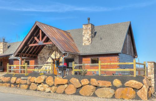 347 Oak Haven Way, Sevierville, TN, 37876-0495 | Card Image