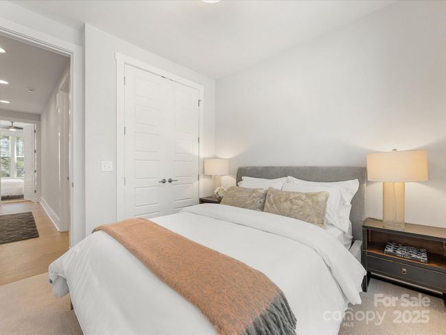 1409 Kenilworth Ave, Townhouse with 3 bedrooms, 5 bathrooms and null parking in Charlotte NC | Image 31