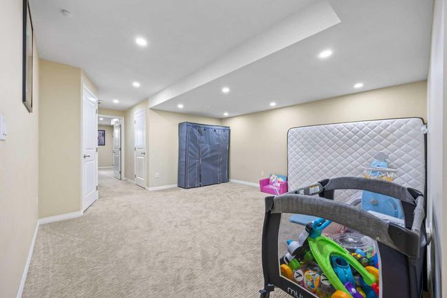 99 Redstone Blvd Ne, House other with 4 bedrooms, 4 bathrooms and 2 parking in Calgary AB | Image 25