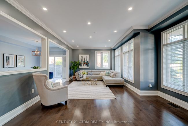 66 Daniel Reaman Cres, House attached with 4 bedrooms, 3 bathrooms and 2 parking in Vaughan ON | Image 7