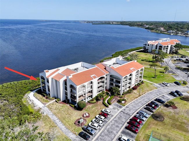 433 - 433 Mariner Dr, Condo with 2 bedrooms, 2 bathrooms and null parking in Tarpon Springs FL | Image 5