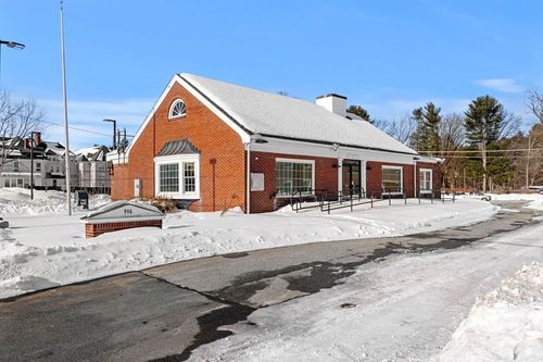 986 Main St, Tewksbury, MA, 01876-1805 | Card Image