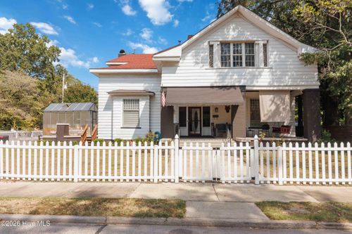 204 Gray St Ne, Wilson, NC, 27893-3710 | Card Image