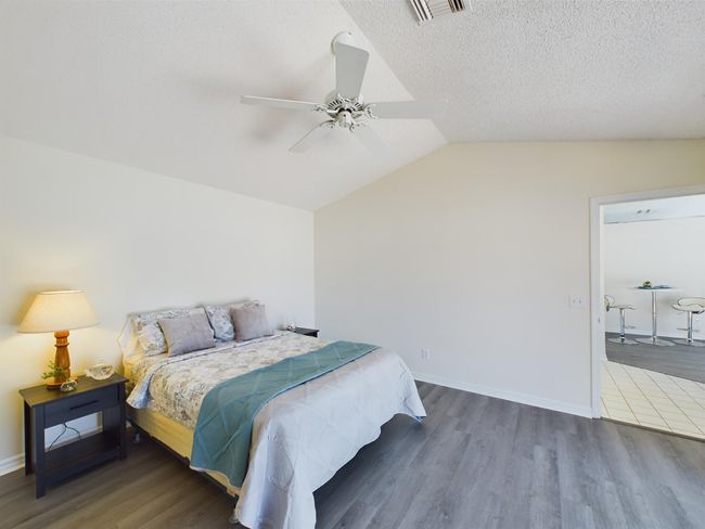 6256 - 6256 Mirror Lake Ct, Condo with 2 bedrooms, 2 bathrooms and null parking in Sebastian FL | Image 14