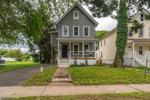 806 E 2nd St, Plainfield, NJ, 07062-1004 | Card Image
