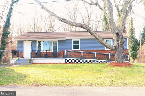 3135 Pyles Dr, Upper Marlboro, MD, 20774-9261 | Card Image