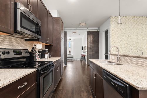 apt-409-210 30th Ave N, Nashville, TN, 37203-1564 | Card Image