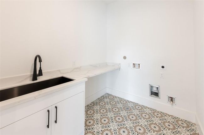 5008 Holt St, House other with 4 bedrooms, 6 bathrooms and 2 parking in Bellaire TX | Image 23
