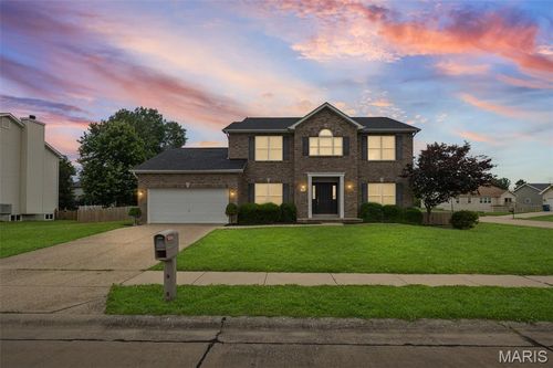 318 Edbrooke Dr, Shiloh, IL, 62221-4570 | Card Image