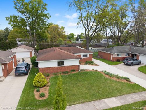 30238 S Stockton Dr, Farmington Hills, MI, 48336-3455 | Card Image