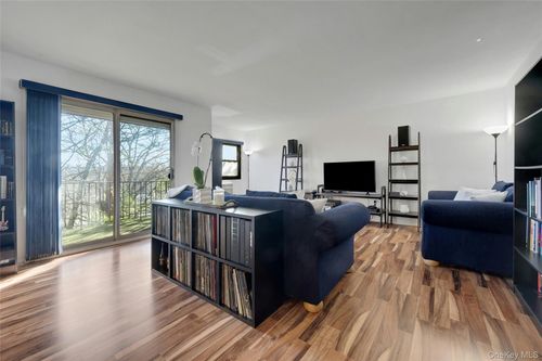 37-55 Fieldstone Drive, Greenburgh, NY, 10530 | Card Image