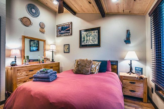12711 Wind Point Rd, House other with 3 bedrooms, 2 bathrooms and null parking in MANITOWISH WATERS WI | Image 39