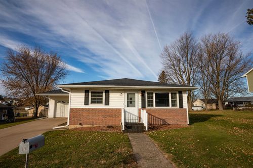 221 N Washington St, BELMONT, WI, 53510-9614 | Card Image