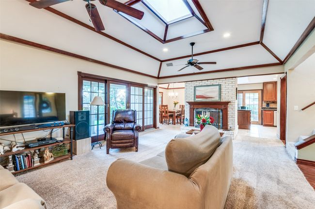 3005 Cortez Ct E, House other with 3 bedrooms, 3 bathrooms and null parking in Irving TX | Image 7